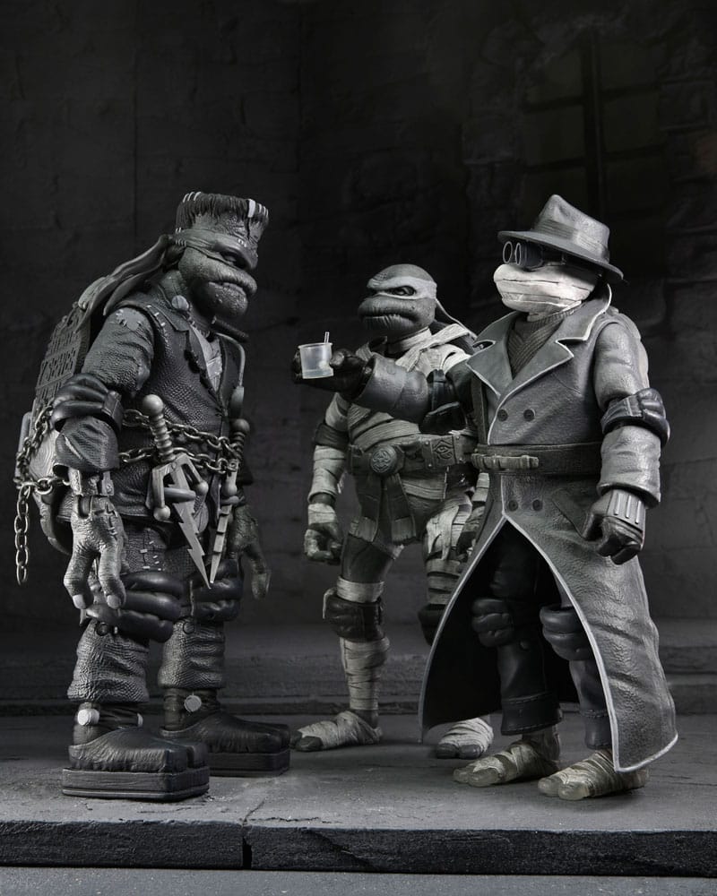 Universal Monsters x Teenage Mutant Ninja Turtles Actionfiguren 4er-Pack Turtles Black & White 18 cm - Versand: 5-7 Tage nach Bestellung