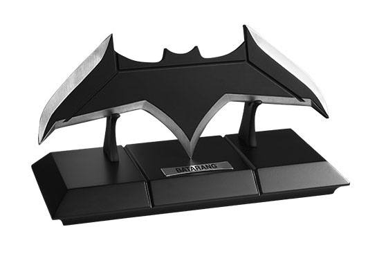 Justice League Replik 1/1 Batarang - Preorder - ETA: 01.10.2025