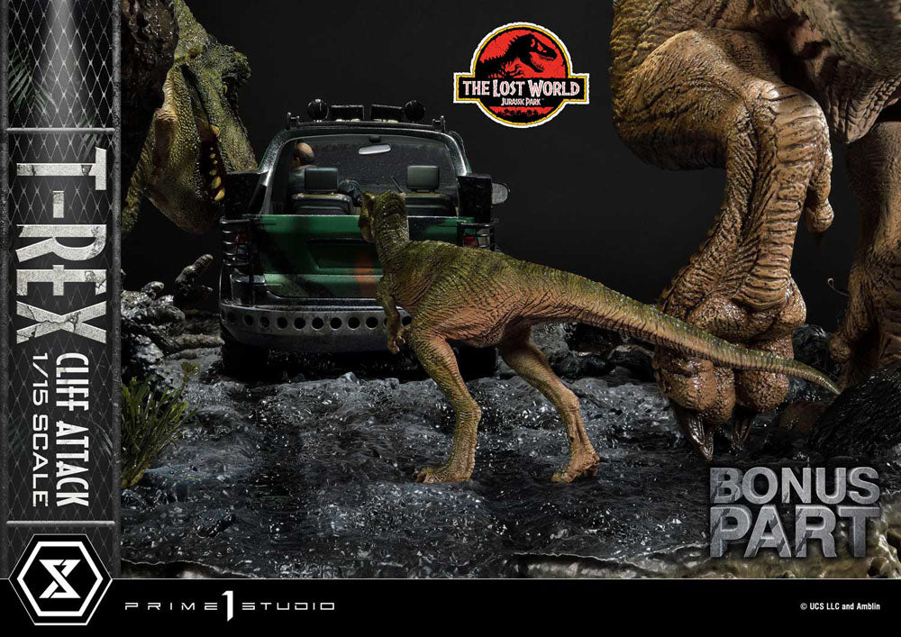 Jurassic World: The Lost World Statue 1/15 T-Rex Cliff Attack Bonus Version 53 cm - Versand: 5-7 Tage nach Bestellung