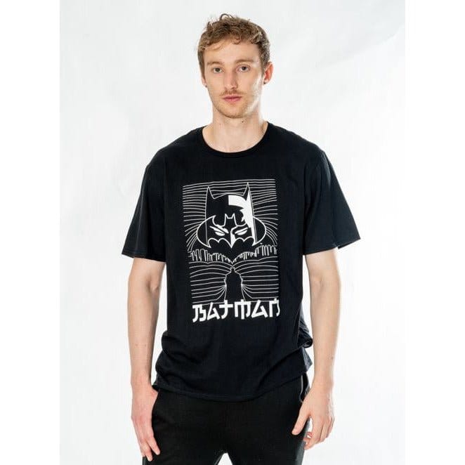 DC Comics T-Shirt Batman Anime City Größe L - Versand: 7 Tage nach Bestellung
