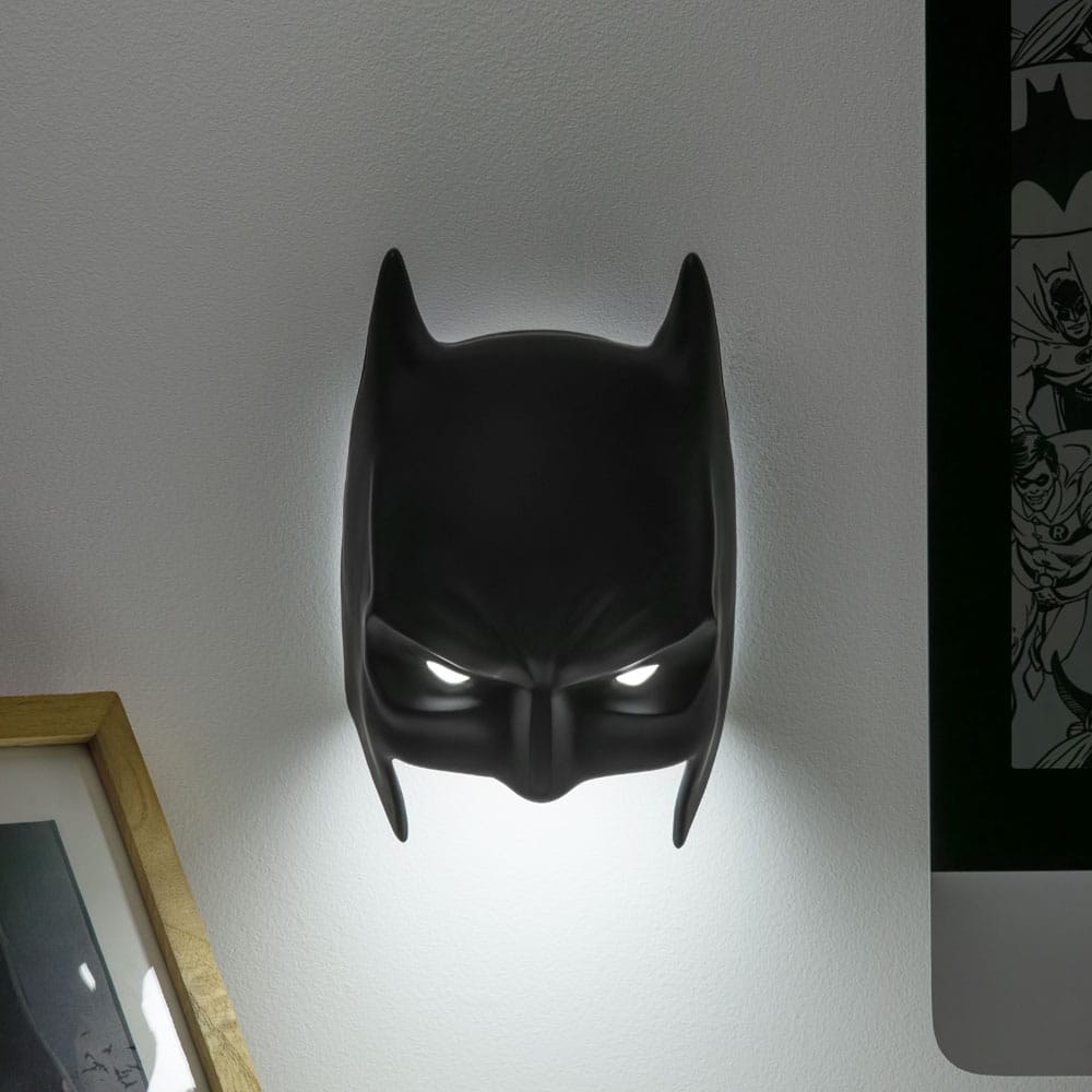 DC Comics 3D LED Leuchte Batman Mask - Preorder - ETA: 29.12.2025