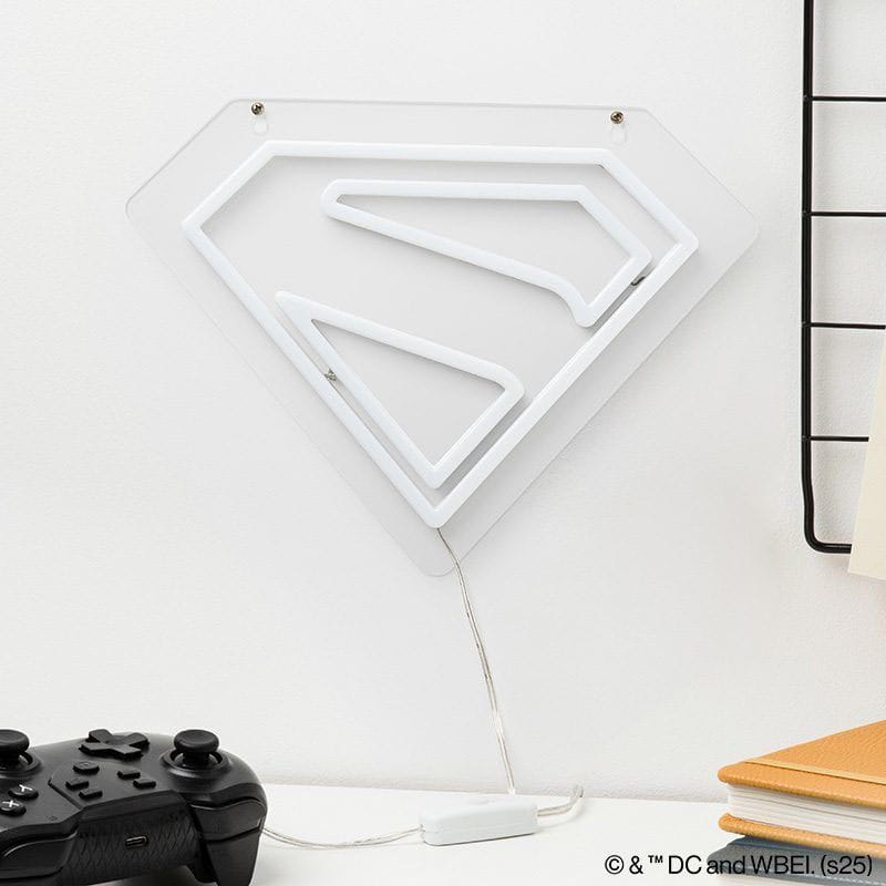 DC Comics LED Wandleuchte Superman Neon - Versand: 5-7 Tage nach Bestellung