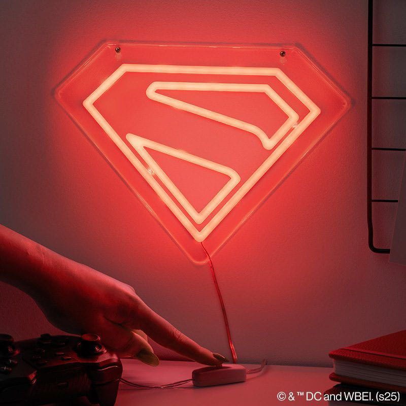 DC Comics LED Wandleuchte Superman Neon - Versand: 5-7 Tage nach Bestellung