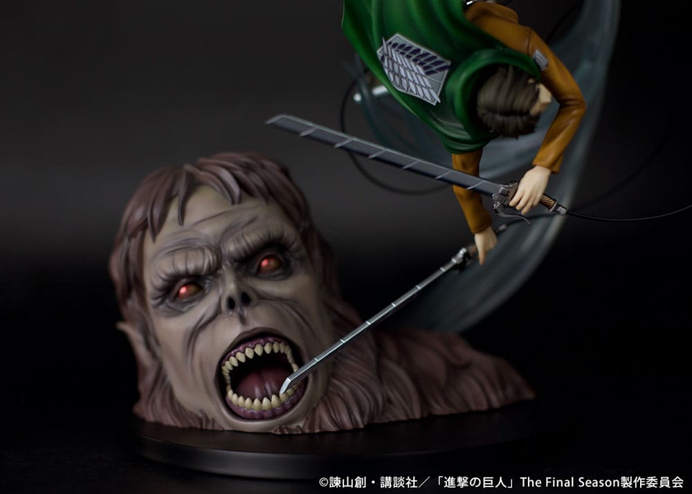 Attack on Titan PVC Statue 1/7 Levi vs Beast Titan Ver. 28 cm - Preorder - ETA: 25.11.2025