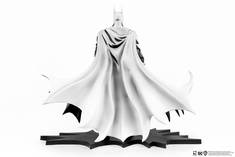 Batman PX PVC Statue 1/8 SDCC 2024 Batman Black & White Version 27 cm - Preorder - ETA: 25.11.2025