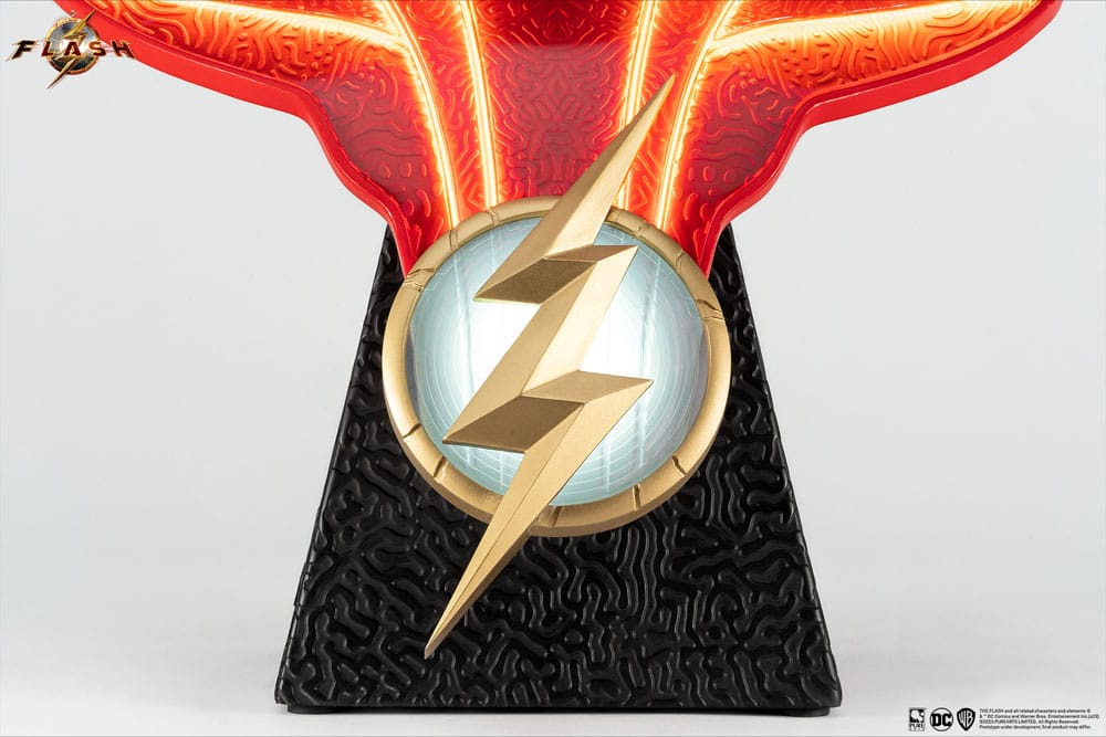 DC Comics Replica 1/1 Scale The Flash Cowl 70 cm - Versand: 5-7 Tage nach Bestellung