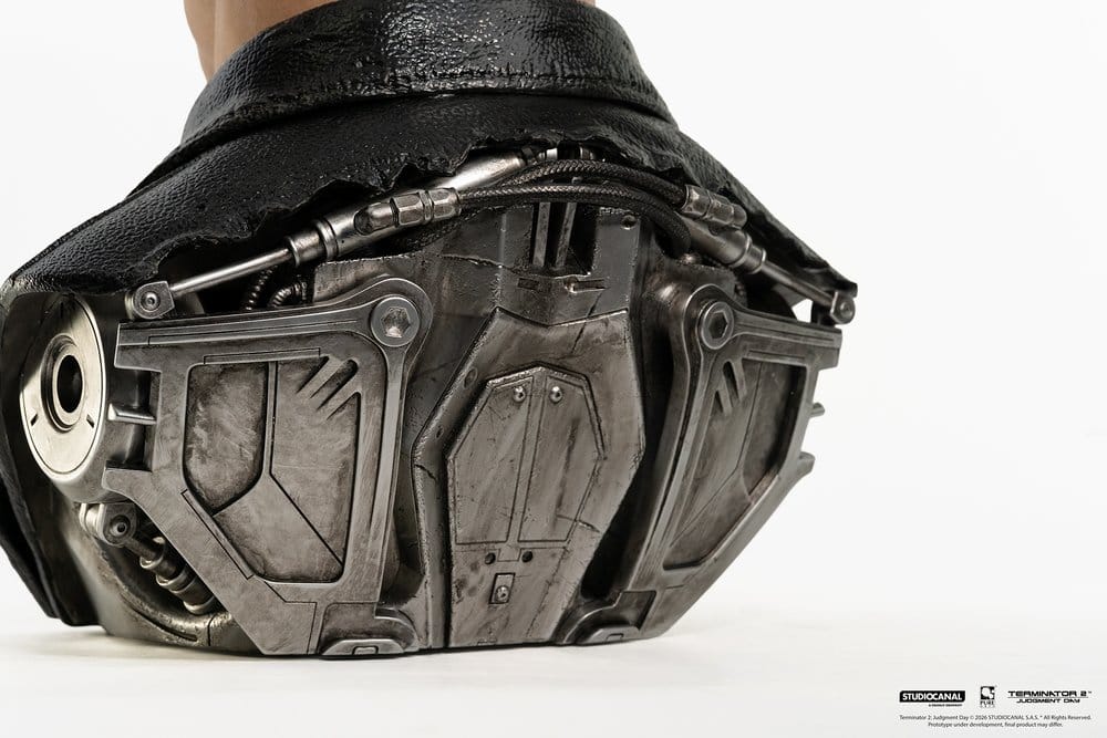 Terminator 2 Replik 1/1 T-800 Model 101 Battle Damaged Art Mask 47 cm - Preorder - ETA: 25.05.2027