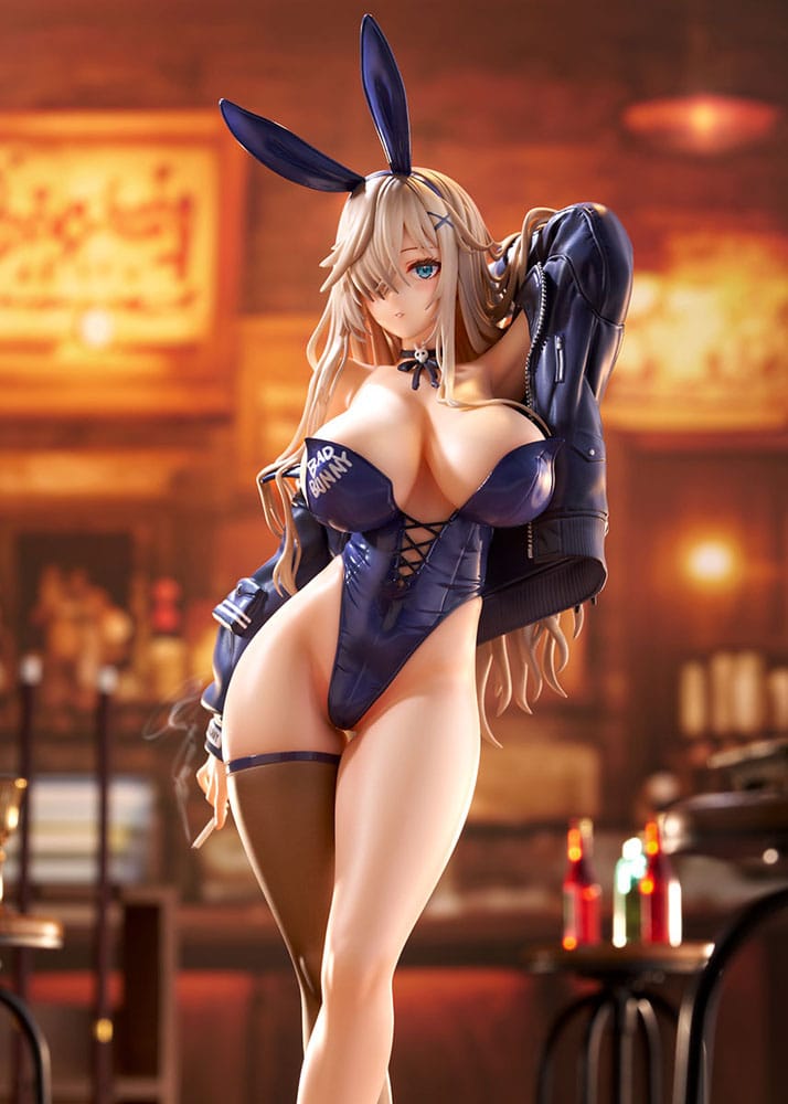 Original Character PVC Statue 1/7 Bad Bunny Illustration by Mataro 27 cm - Preorder - ETA: 25.04.2026