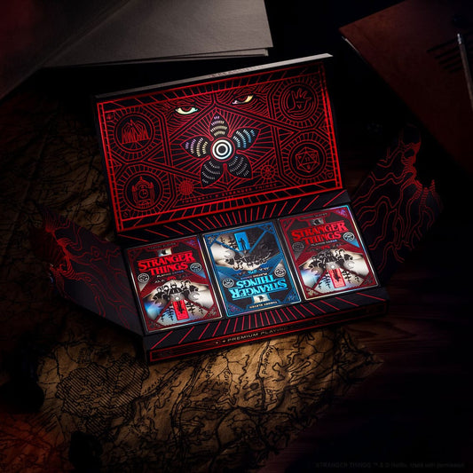Stranger Things Spielkarten Box Set (3 Decks) - Versand: 5-7 Tage nach Bestellung