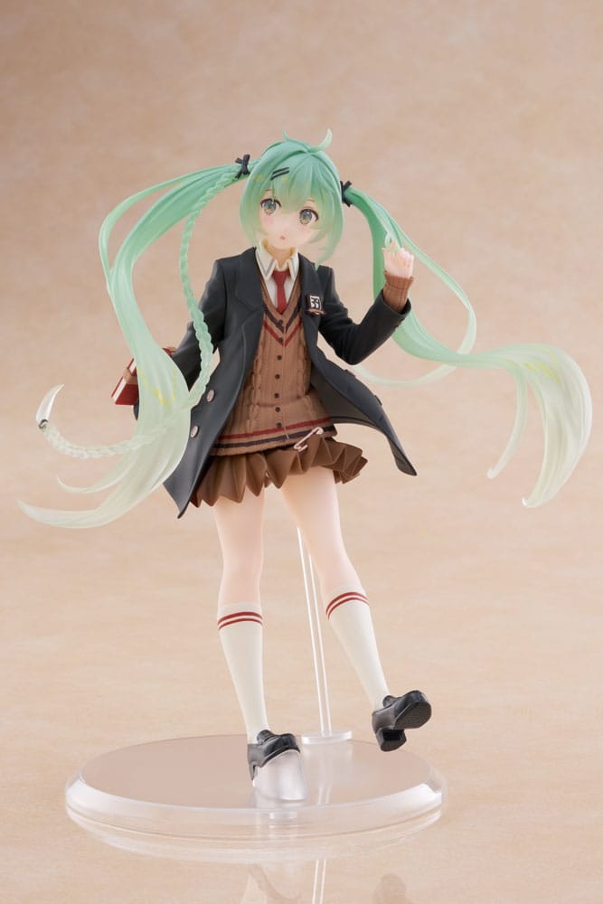 Hatsune Miku PVC Statue Hatsune Miku Fashion Preppy Ver. 18 cm - Preorder - ETA: 18.09.2025