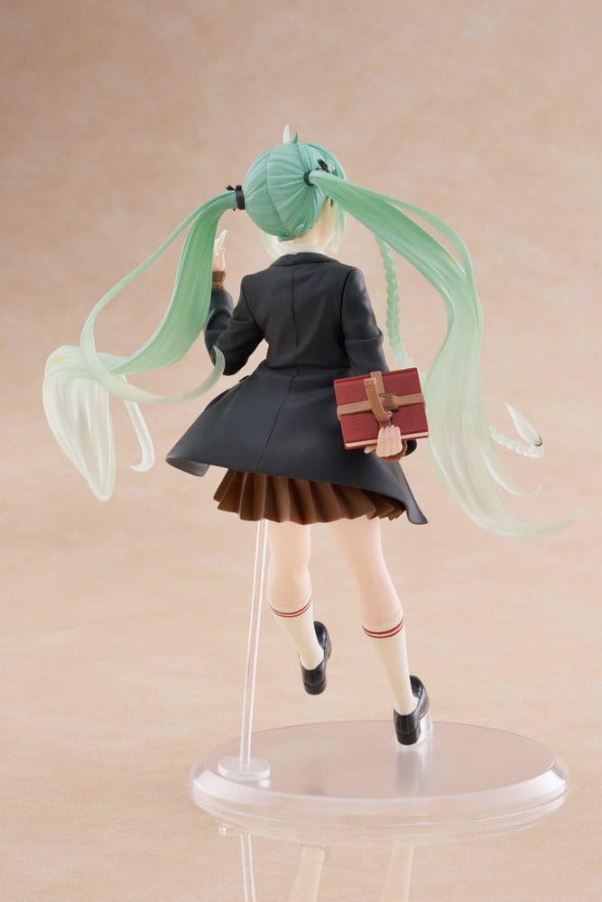 Hatsune Miku PVC Statue Hatsune Miku Fashion Preppy Ver. 18 cm - Preorder - ETA: 18.09.2025