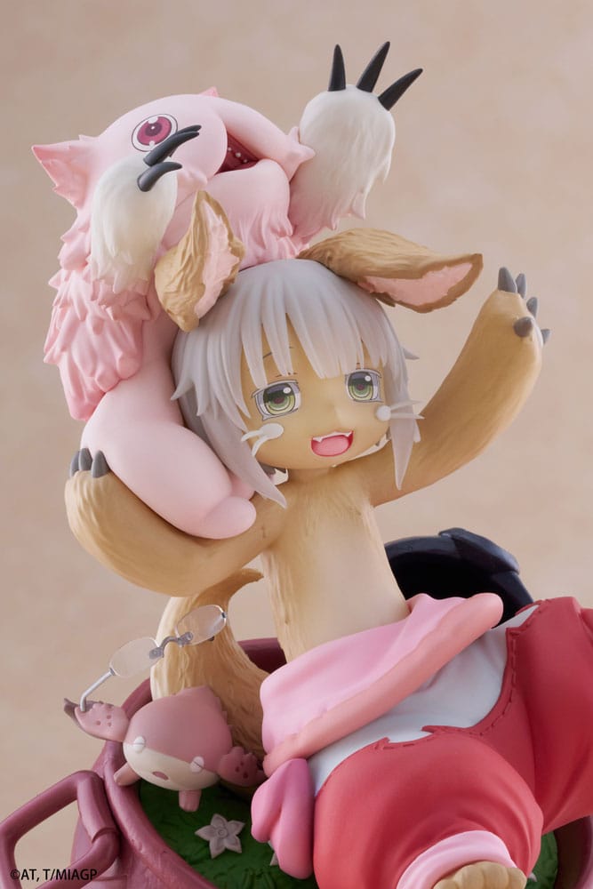 Made in Abyss: The Golden City of the Scorching Sun AMP+ PVC Statue Nanachi My Treasure Reissue 16 cm - Preorder - ETA: 25.12.2025