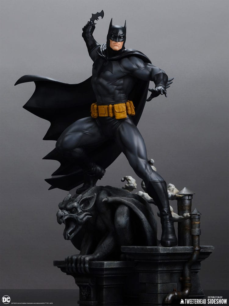 DC Comics Maquette 1/6 Batman (Black and Gray Edition) 50 cm - Versand: 5-7 Tage nach Bestellung