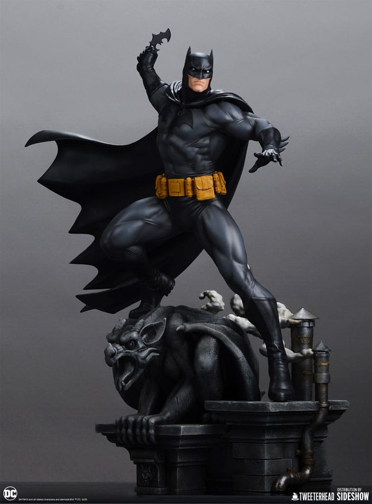 DC Comics Maquette 1/6 Batman (Black and Gray Edition) 50 cm - Versand: 5-7 Tage nach Bestellung