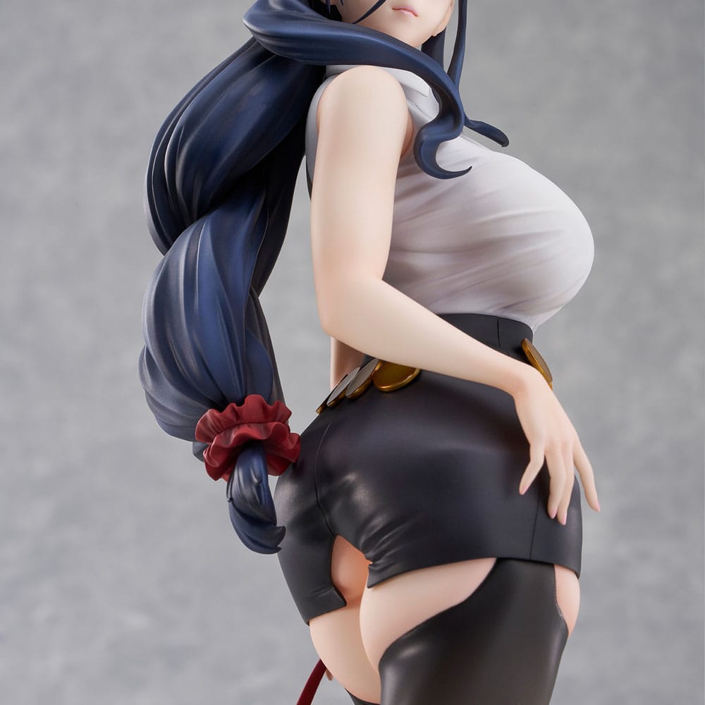 Original Character PVC Statue Yoshio Illustration "OL" 29 cm - Preorder - ETA: 30.11.2025