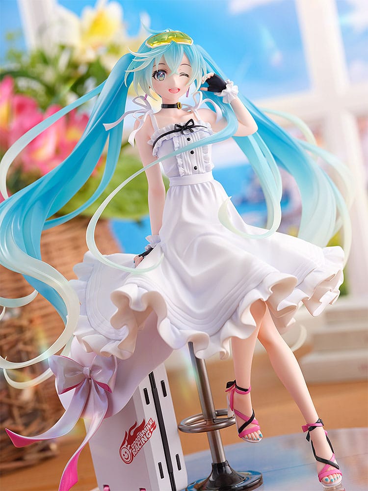 Hatsune Miku GT Project Original PVC Statue 1/7 Vacation Style Ver. 24 cm - Preorder - ETA: 25.12.2025