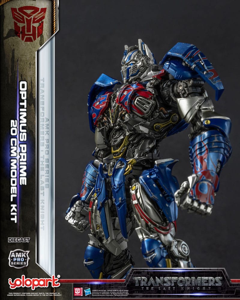 Transformers: The Last Knight AMK Pro Series Plastic Model Kit Optimus Prime (Oversea Version) 20 cm - Preorder - ETA: 06.11.2025