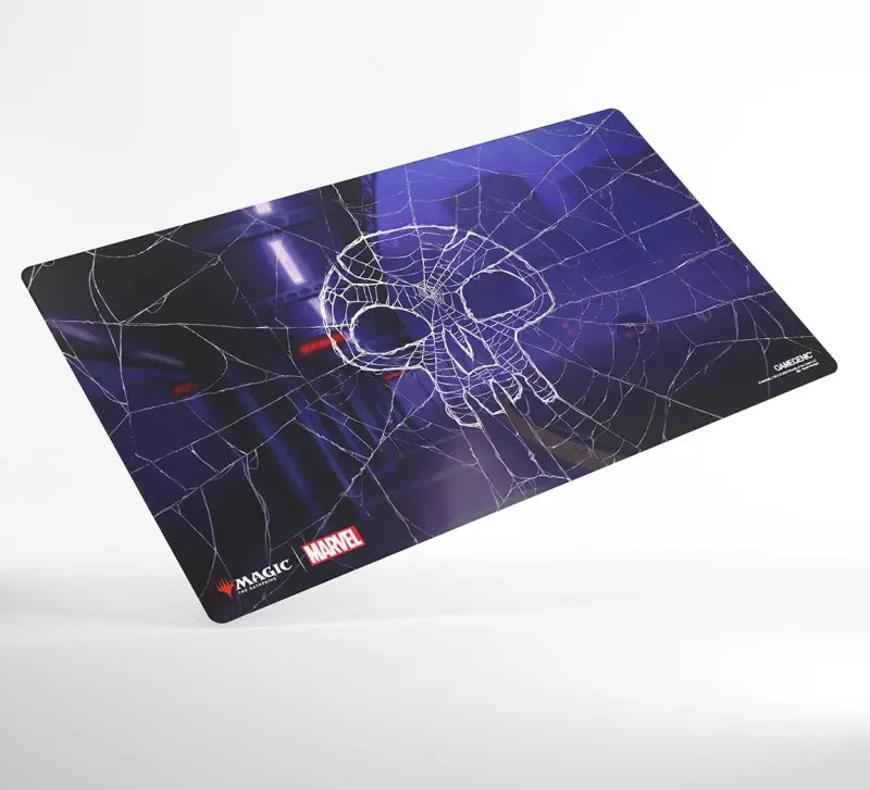 Gamegenic: Magic: The Gathering - Marvel's Spider-Man Shiny Playmat - Spider-Man Swamp (Spielmatte) - sofort lieferbar