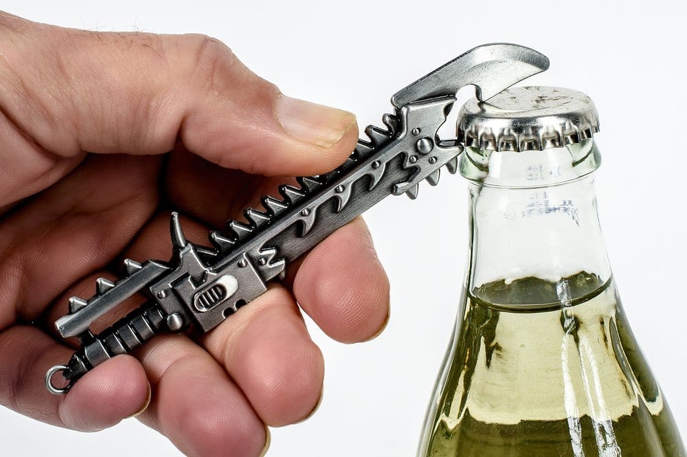 Warhammer 40,000 Flaschenöffner Chaos Chainsword - Preorder - ETA: 26.10.2026