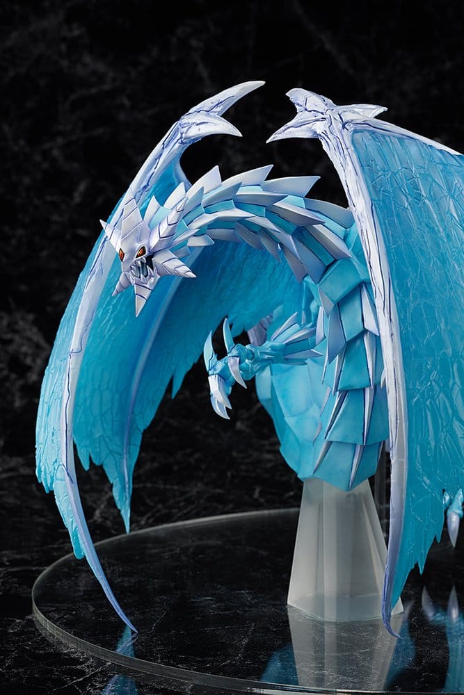 Yu-Gi-Oh! Card Game Monster Figure Collection PVC Figur Brionac, Dragon of the Ice Barrier 26 cm - Preorder - ETA: 25.02.2027