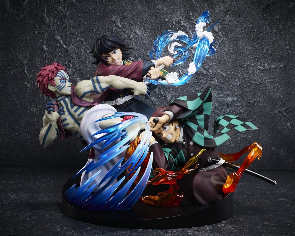 Demon Slayer: Kimetsu no Yaiba PVC Figur Tanjiro Kamado & Giyu Tomioka & Akaza 13 cm - Preorder - ETA: 25.06.2027