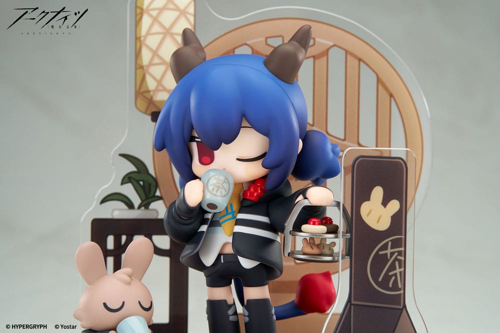 Arknights Would You Like A Dessert? Mini Series PVC Statue Ch'en 11 cm    - Preorder - ETA: 25.10.2026