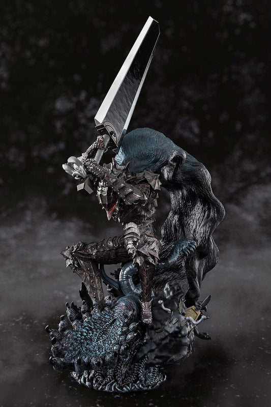 Berserk Figuarts ZERO Metallic Touch PVC Statue Guts Berserker Armor 35 cm        - Versand: 7 Tage nach Bestellung