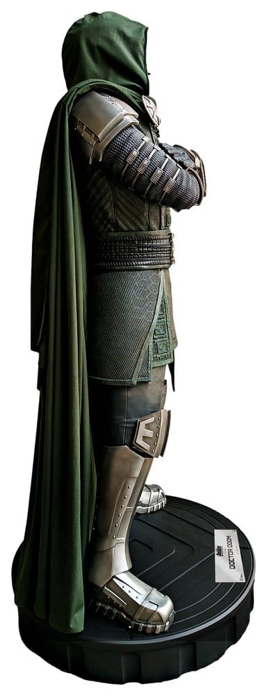 Marvel Avengers: Doomsday Lebensgroße Statue Doctor Doom 198 cm - Preorder - ETA: 25.05.2027