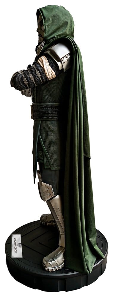 Marvel Avengers: Doomsday Lebensgroße Statue Doctor Doom 198 cm - Preorder - ETA: 25.05.2027