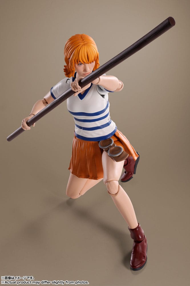 One Piece Live Action S.H. Figuarts Actionfigur Nami 15 cm  - Versand: 5-7 Tage nach Bestellung
