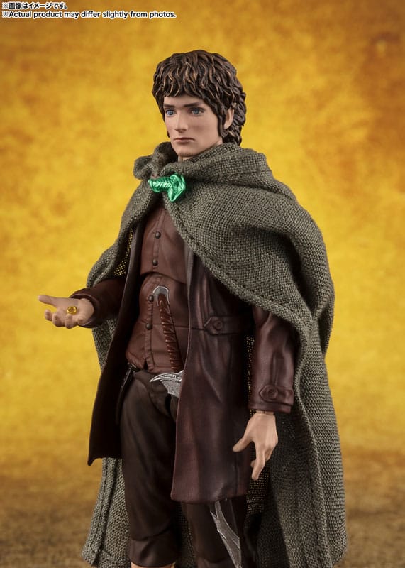 Herr der Ringe S.H. Figuarts Actionfiguren Frodo Beutlin & Gollum    - Versand: 5-7 Tage nach Bestellung