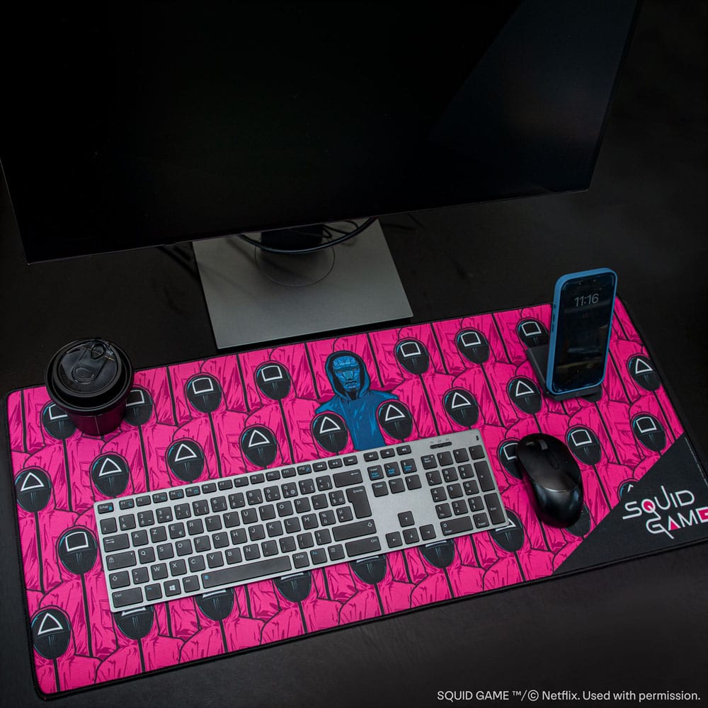 Squid Game Schreibtischunterlage Front Man and Guards - Preorder - ETA: 15.09.2025