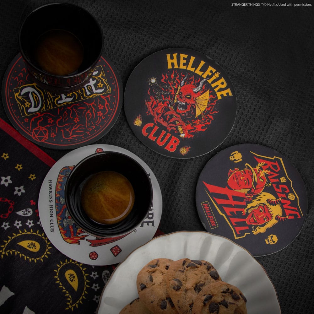Stranger Things Untersetzer 4er-Pack Hellfire Club - Versand: 5-7 Tage nach Bestellung