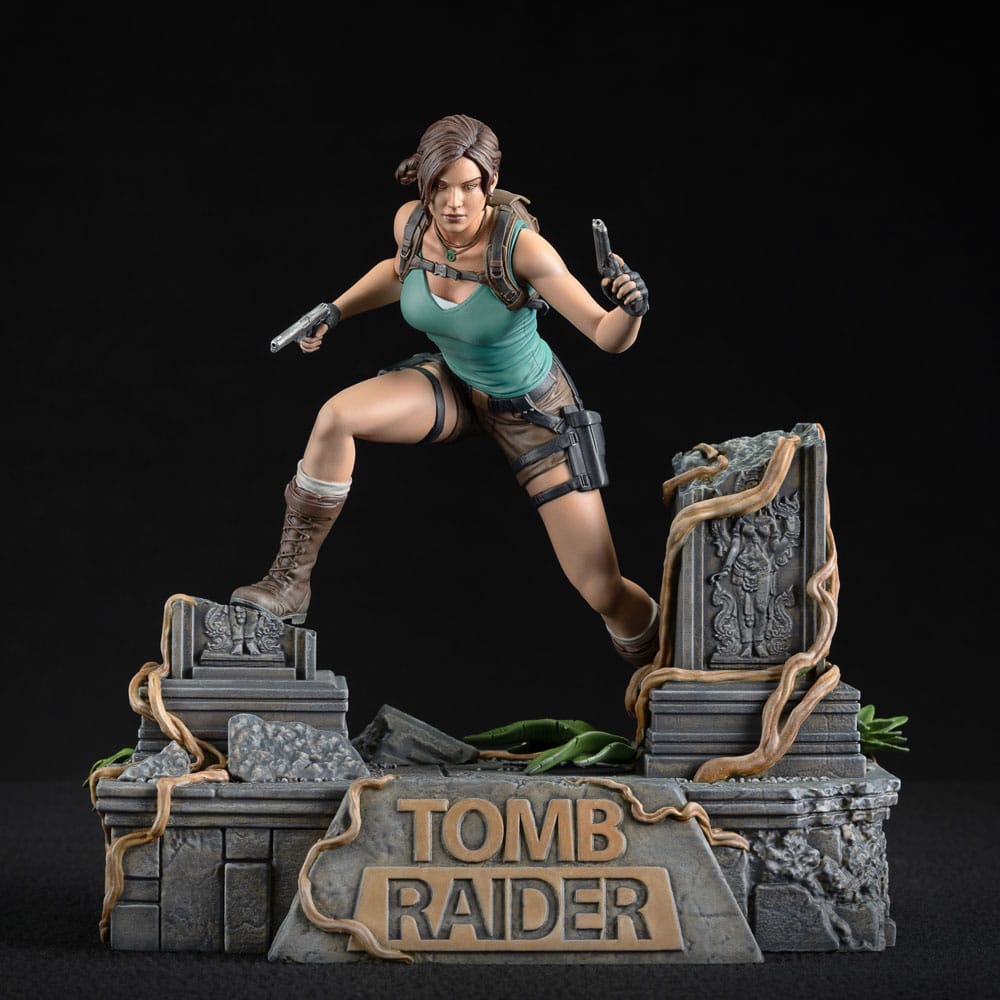 Tomb Raider PVC Statue Lara Croft 24 cm   - Versand: 5-7 Tage nach Bestellung