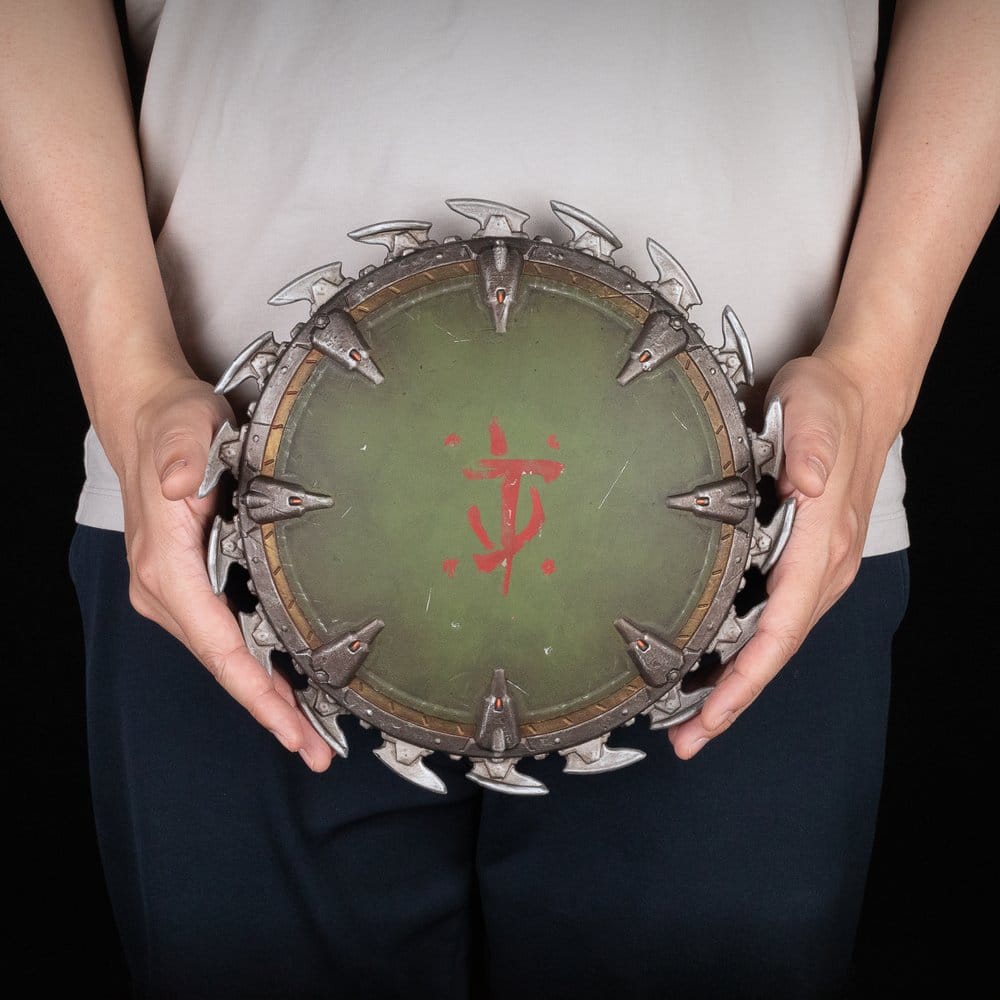 Doom: The Dark Ages Wand-Skulptur Shield Saw 25 x 25 cm     - Preorder - ETA: 25.12.2026