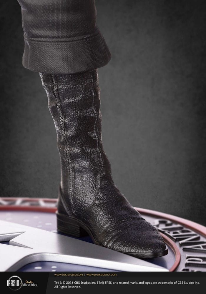 Star Trek Musuem Statue 1/3 Captain James T Kirk 64 cm - Versand: 5-7 Tage nach Bestellung