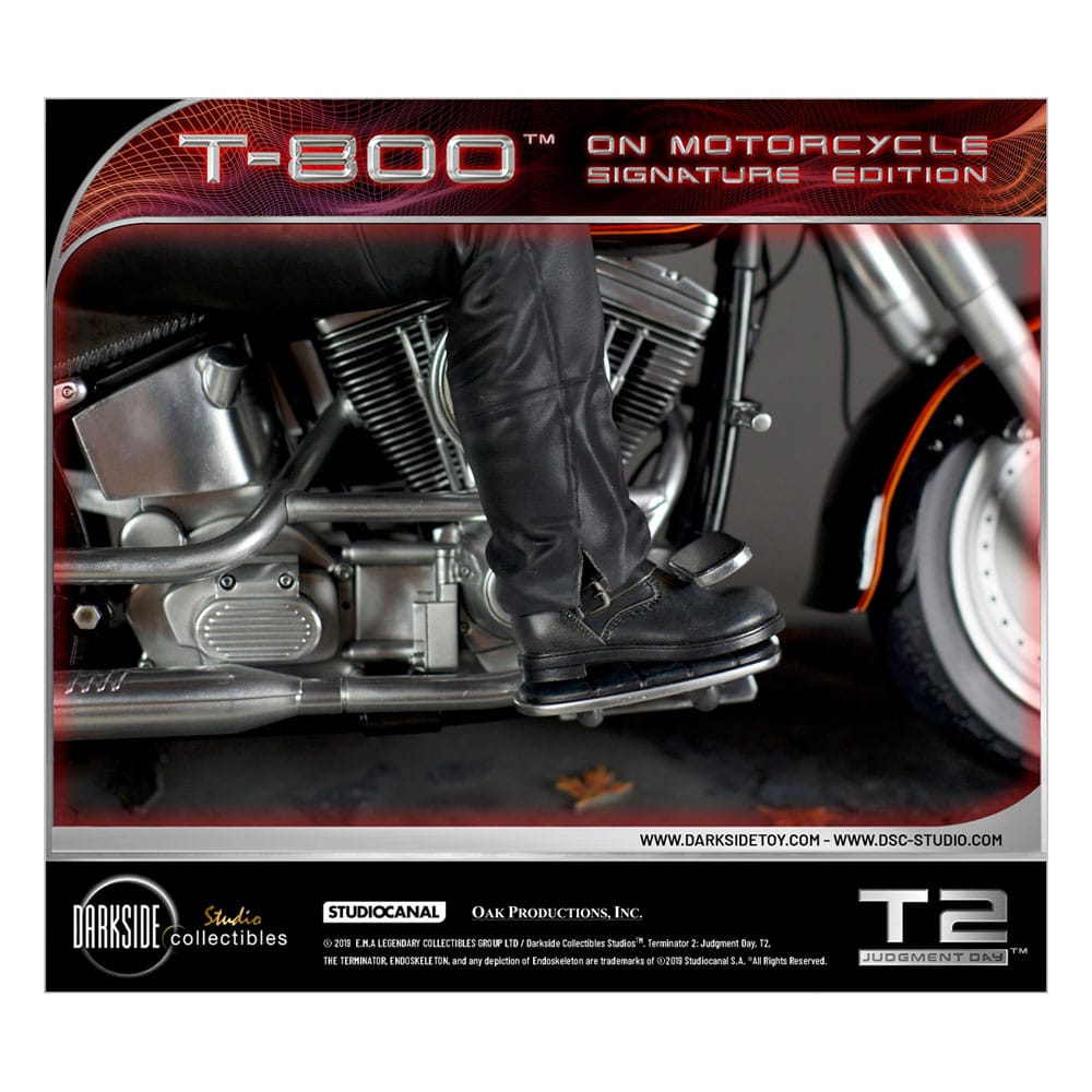 Terminator 2 Statue T-800 On Motorcycle Limited Signature Edition Exclusive 70 cm - Preorder - ETA: 26.11.2025