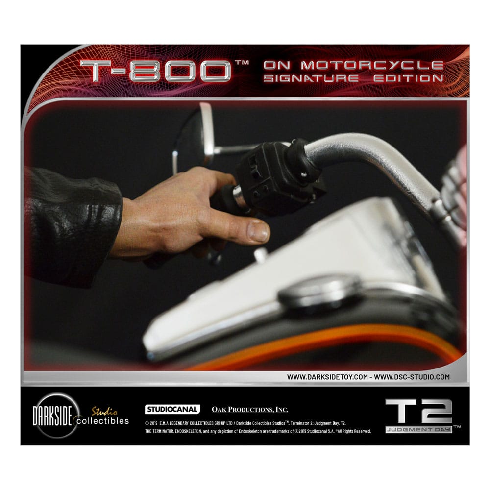 Terminator 2 Statue T-800 On Motorcycle Limited Signature Edition Exclusive 70 cm - Preorder - ETA: 26.11.2025