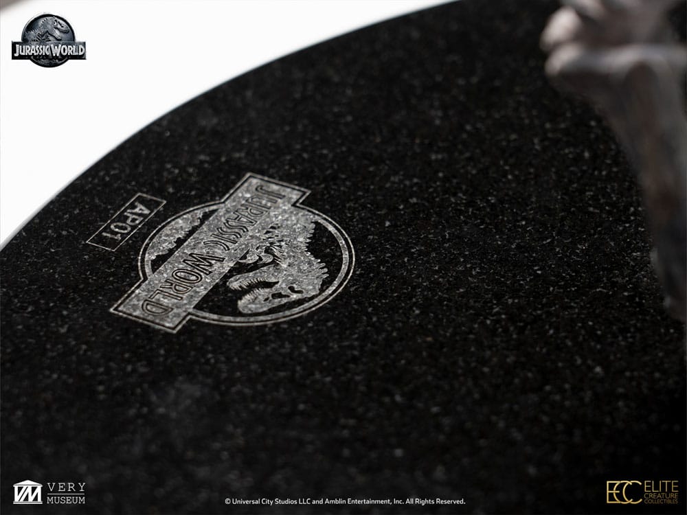 Jurassic World ECC Elite Creature Line Statue 1/12 Indominus Rex Skeleton Bronze 35 cm  - Preorder - ETA: 25.05.2026