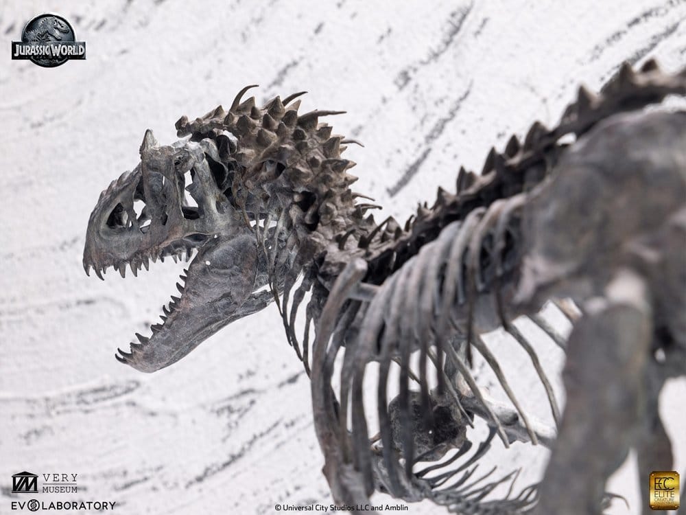 Jurassic World Statue 1/24 Indominus Rex Skeleton Bronze 24 cm - Preorder - ETA: 25.05.2027