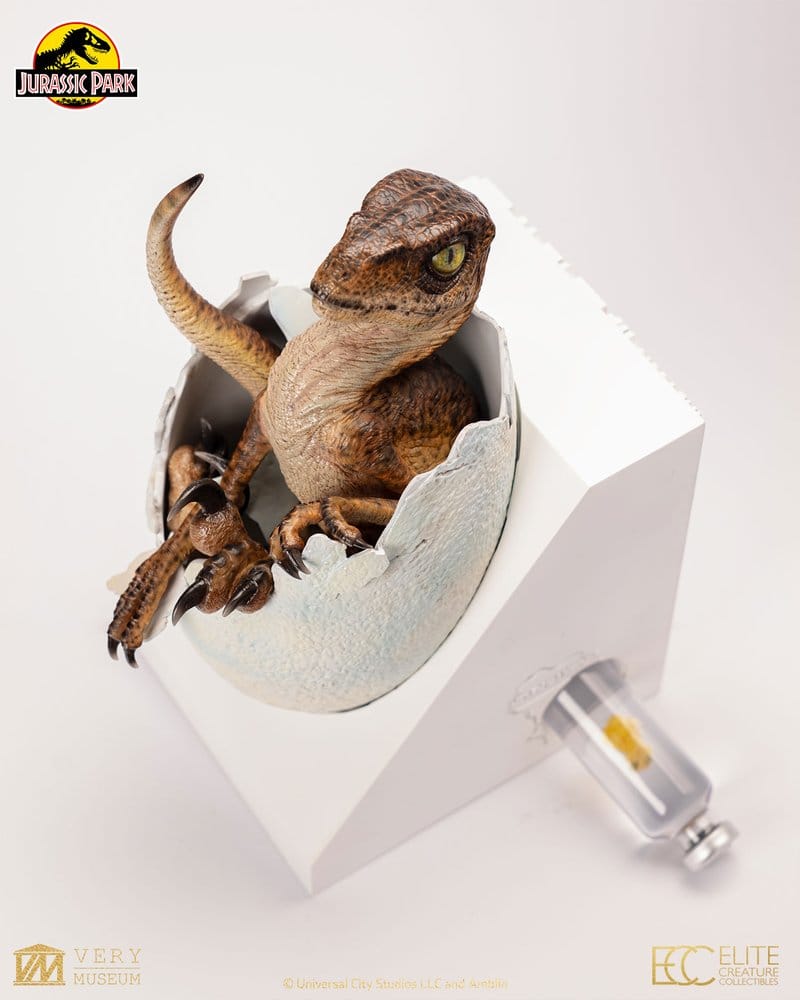 Jurassic Park Replik Velociraptor Hatching Egg 24 cm - Preorder - ETA: 25.08.2027