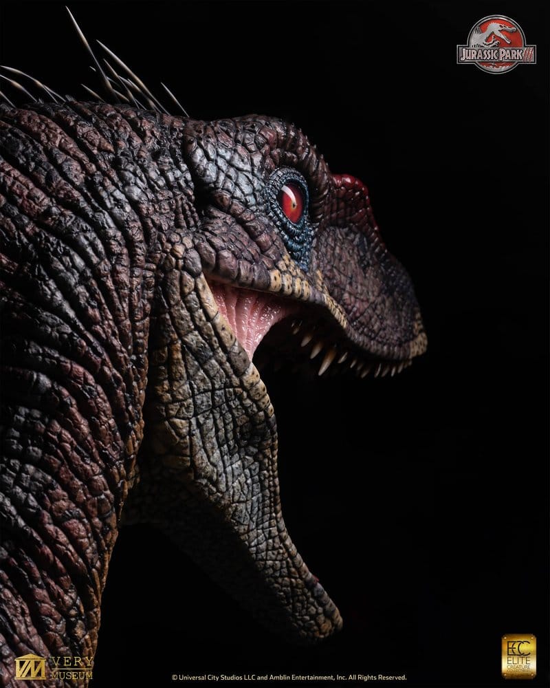 Jurassic Park III Life Size Büste Male Alpha Velociraptor "Blood Knight" 83 cm - Preorder - ETA: 25.08.2027