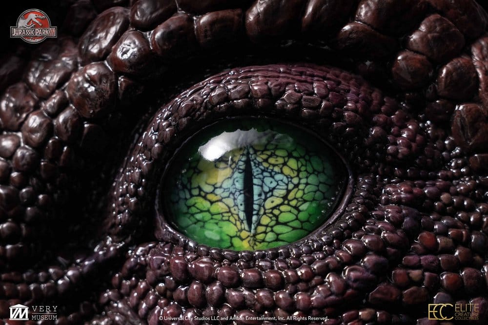 Jurassic Park III Replik Spinosaurus Eye Prop (Reproduction) 39 cm - Preorder - ETA: 25.05.2027