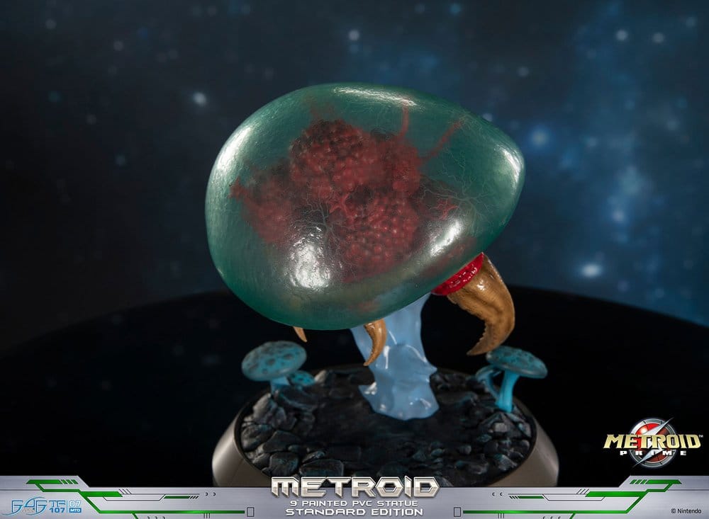 Metroid Prime PVC Figur Metroid (Standard) (Glow in the Dark) 21 cm - Preorder - ETA: 25.05.2027