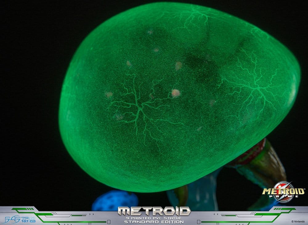 Metroid Prime PVC Figur Metroid (Standard) (Glow in the Dark) 21 cm - Preorder - ETA: 25.05.2027