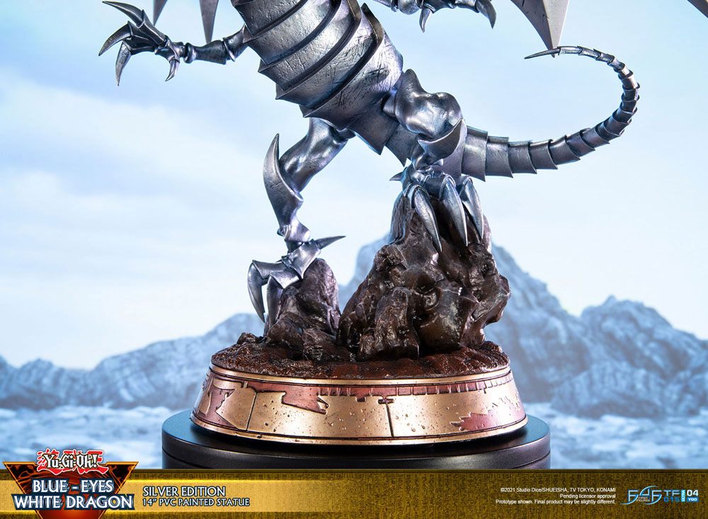 Yu-Gi-Oh! PVC Statue Blue-Eyes White Dragon Silver Edition 35 cm - Preorder - ETA: 25.10.2026
