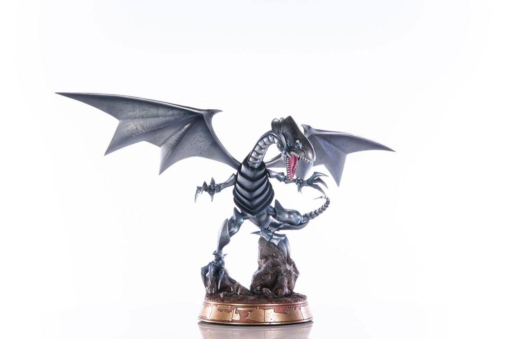 Yu-Gi-Oh! PVC Statue Blue-Eyes White Dragon Silver Edition 35 cm - Preorder - ETA: 25.10.2026