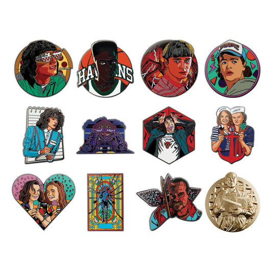 Stranger Things Ansteck-Pins Display Mystery Pin Badge (12)     - Versand: 5-7 Tage nach Bestellung