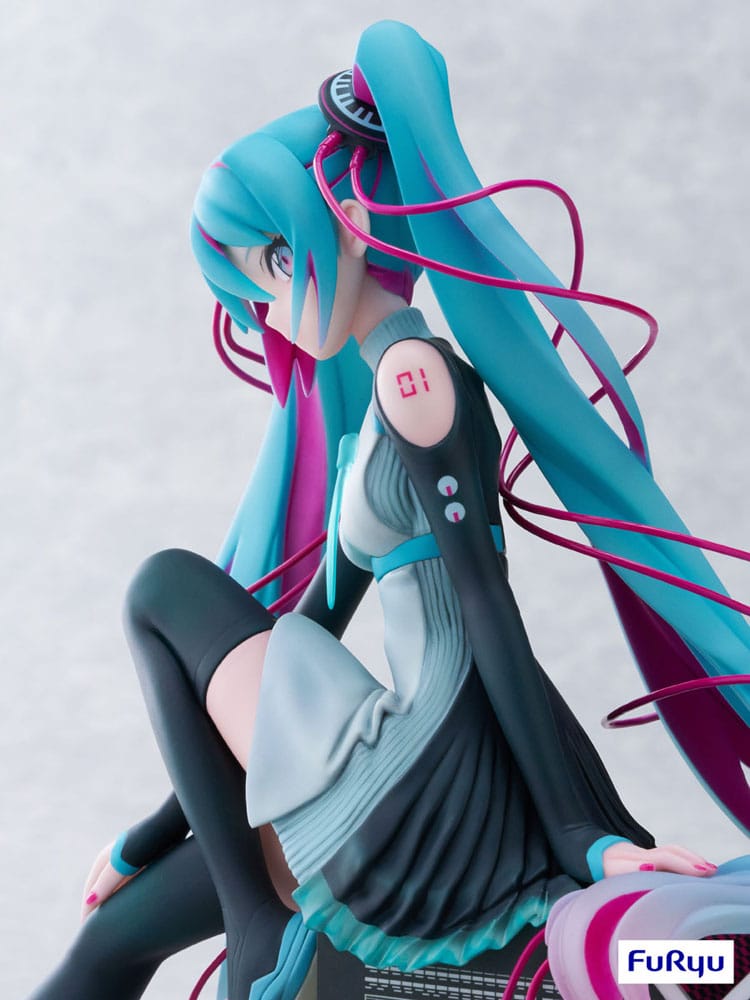 Hatsune Miku Statue 1/7 Hatsune Miku x MTV 20 cm - Versand: 5-7 Tage nach Bestellung