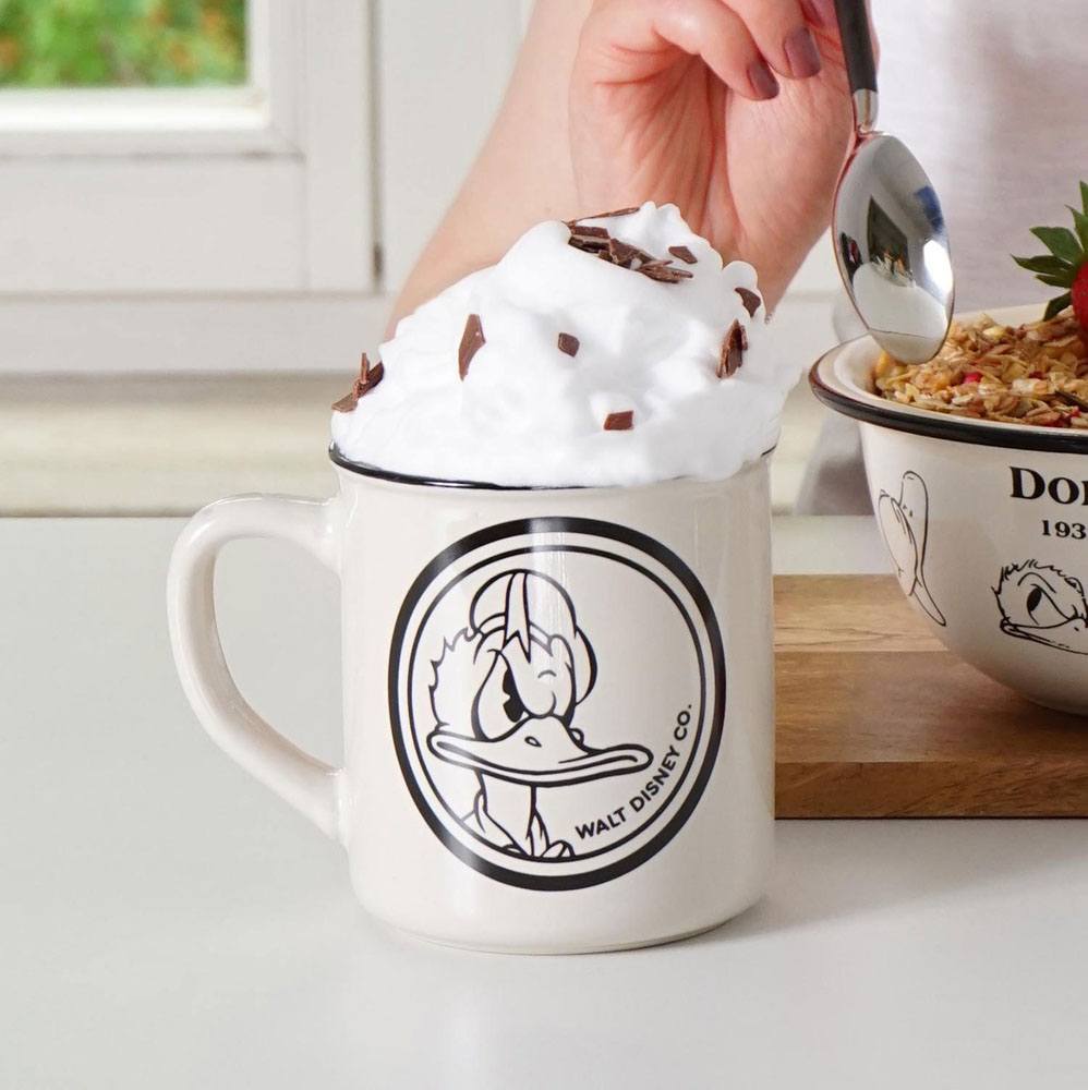 Donald Duck Tasse Donald im Auto - Preorder - ETA: 16.08.2026